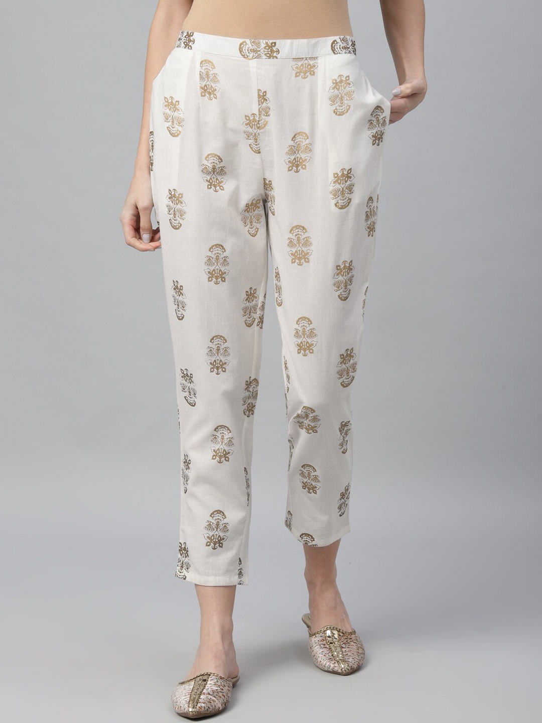

Libas Women Off-White & Brown Regular Fit Floral Printed Regular Trousers