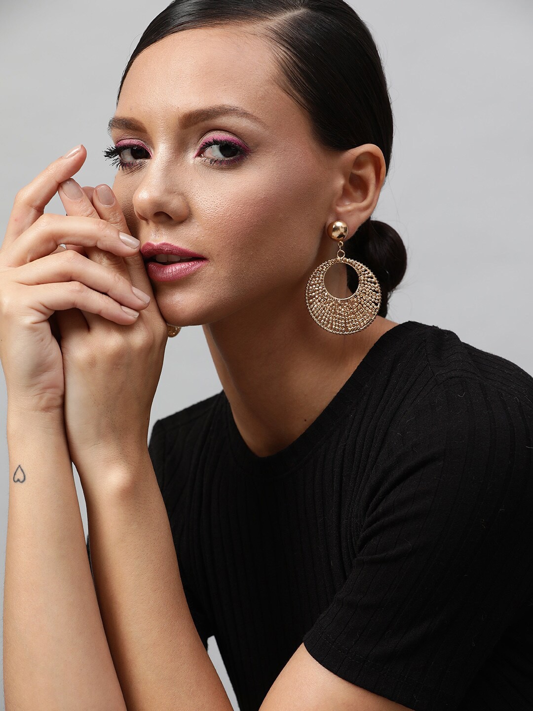 

STREET 9 Gold-Toned Circular Drop Earrings