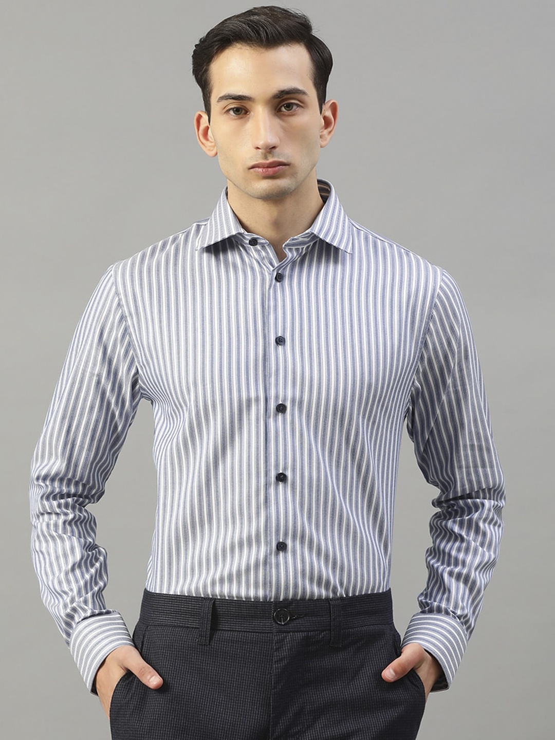

Matinique Men Blue & White Slim Fit Striped Casual Shirt