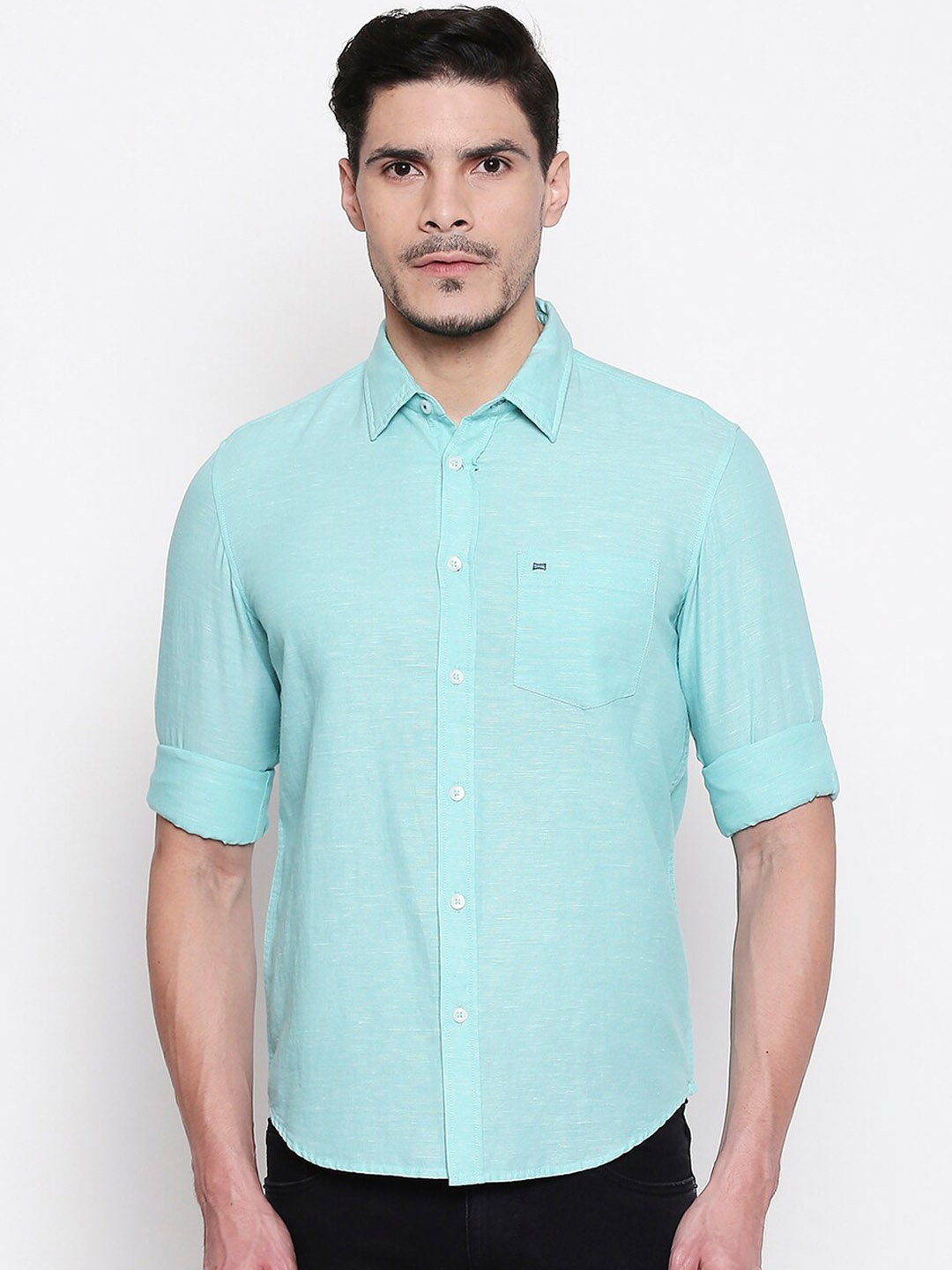 

Basics Men Green Slim Fit Solid Casual Shirt