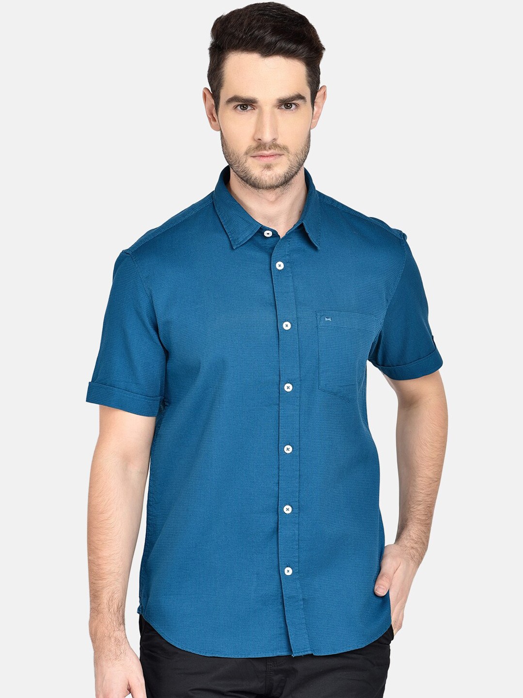 

Basics Men Navy Blue Slim Fit Solid Casual Shirt