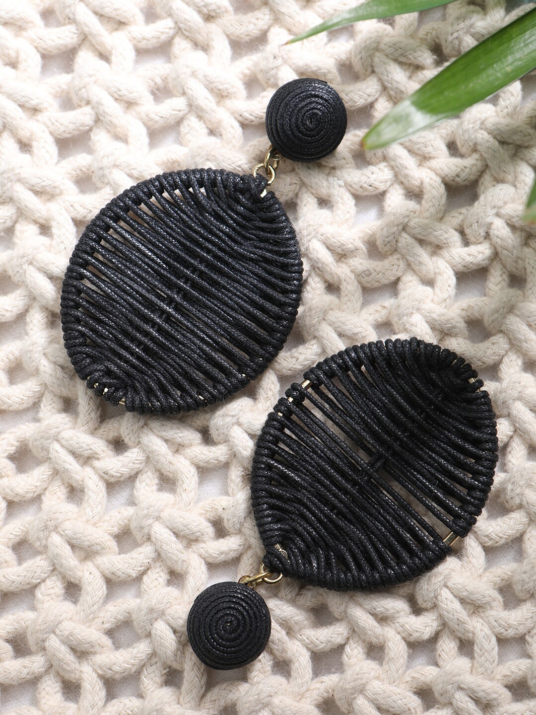 

STREET 9 Black Oval Shaped Drop Earrings