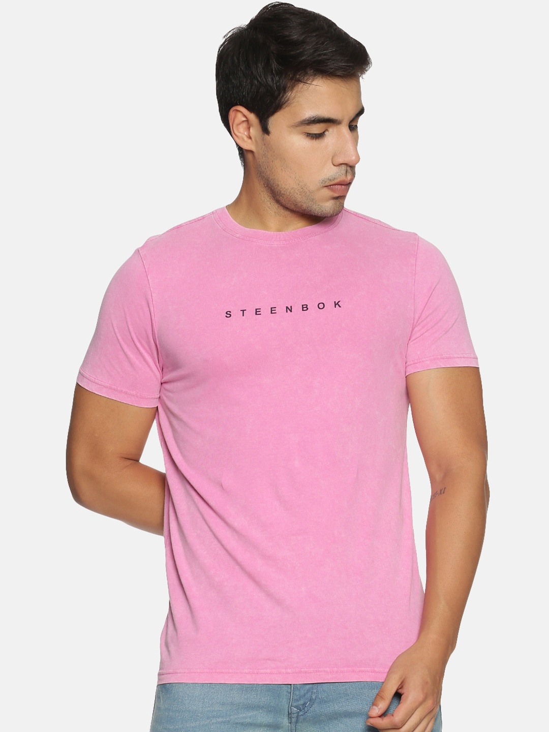 

Steenbok Men Pink Printed Round Neck T-shirt