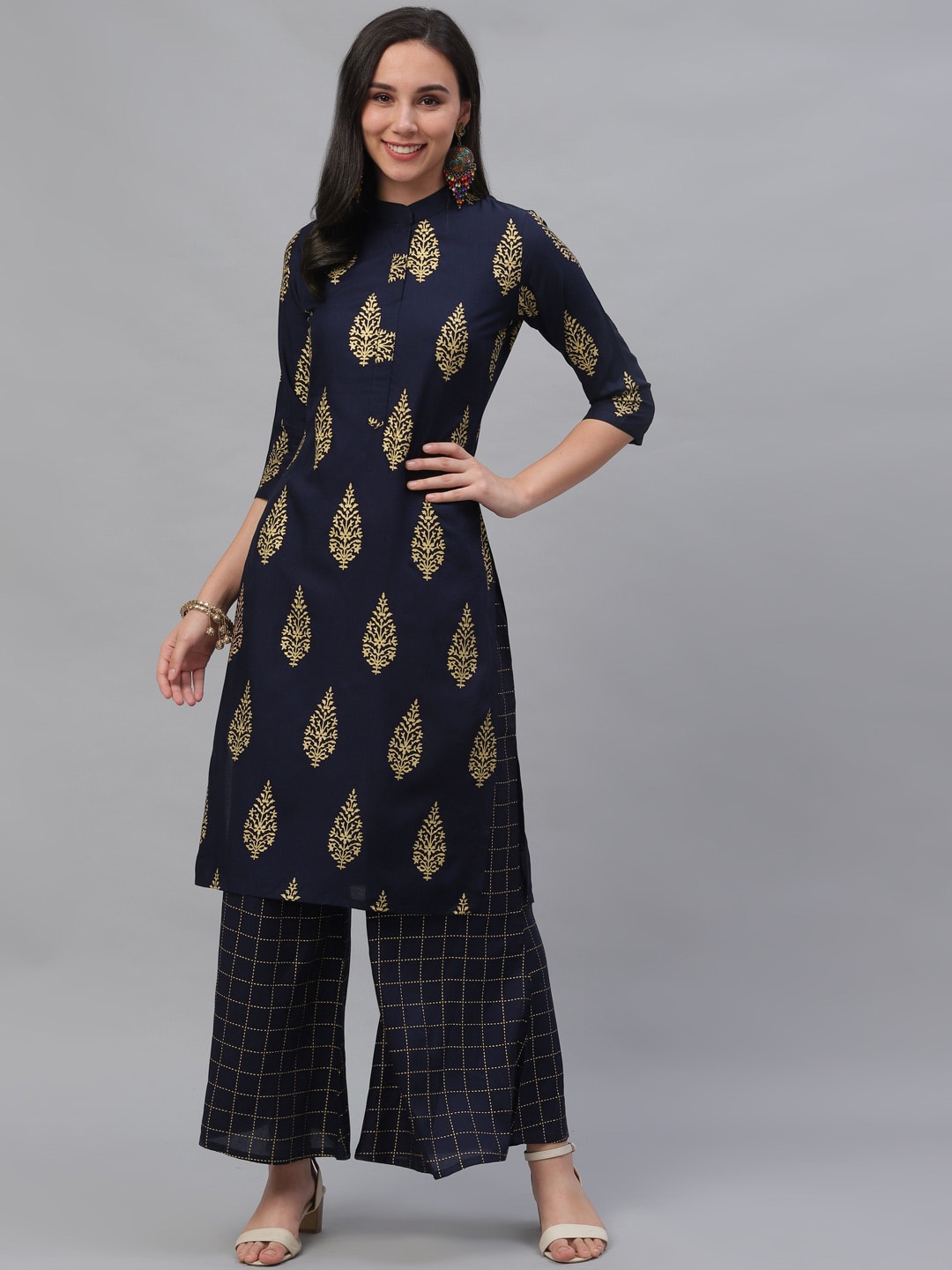 

GERUA Women Navy Blue Printed Kurta with Palazzos