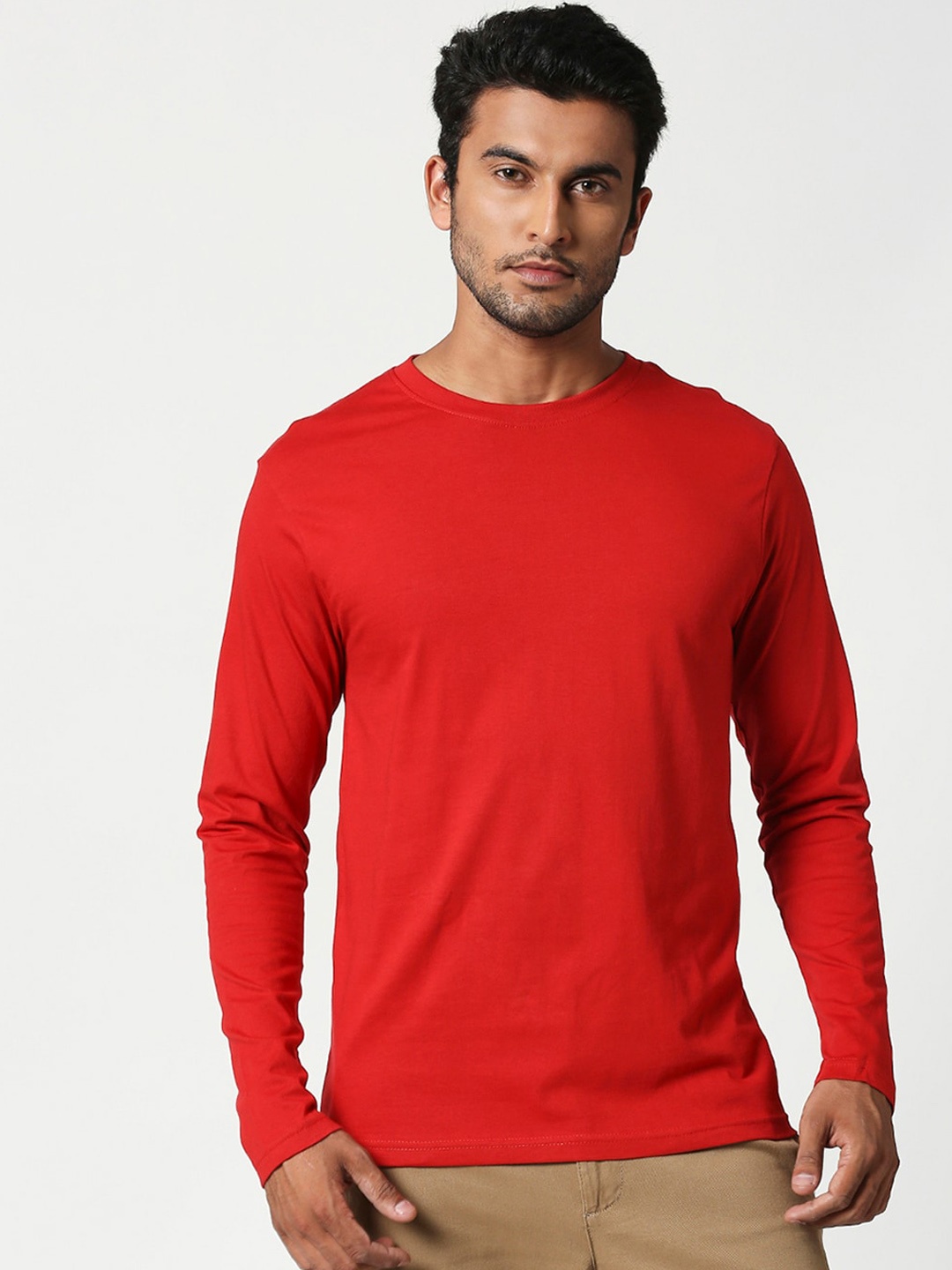 Bewakoof Men Solid Round Neck Pure Cotton T-shirt, Red