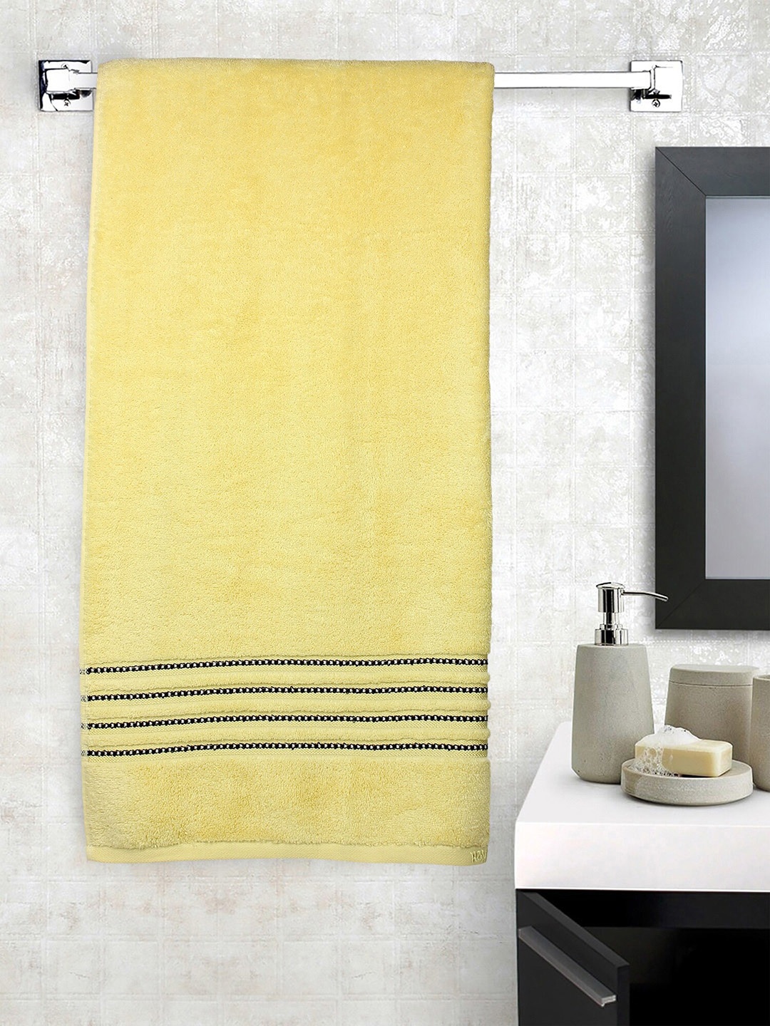 

Raymond Home Unisex Yellow & Black Solid 380 GSM Bath Towel