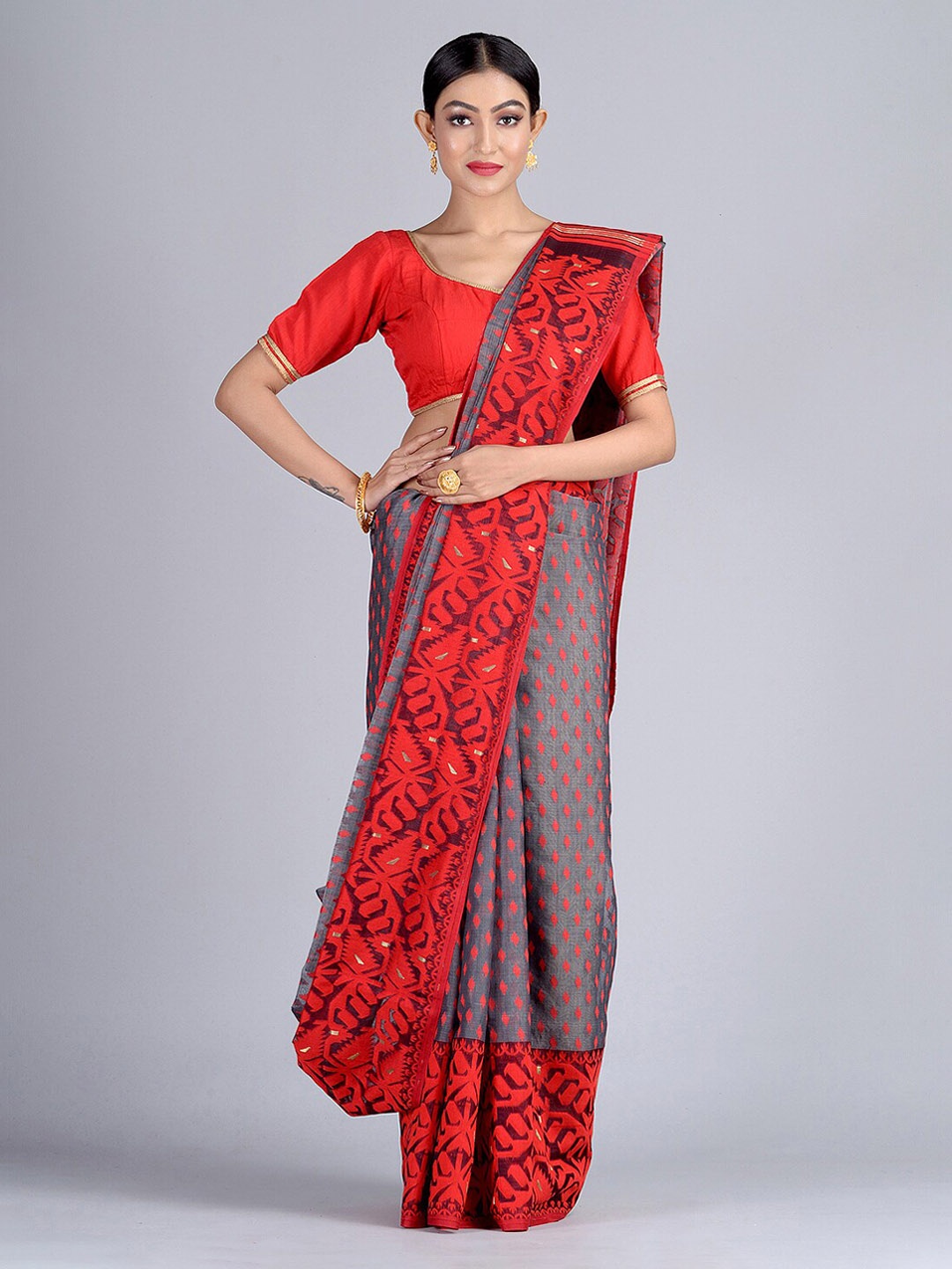 Mitera Red & Green Silk Cotton Woven Design Jamdani Saree