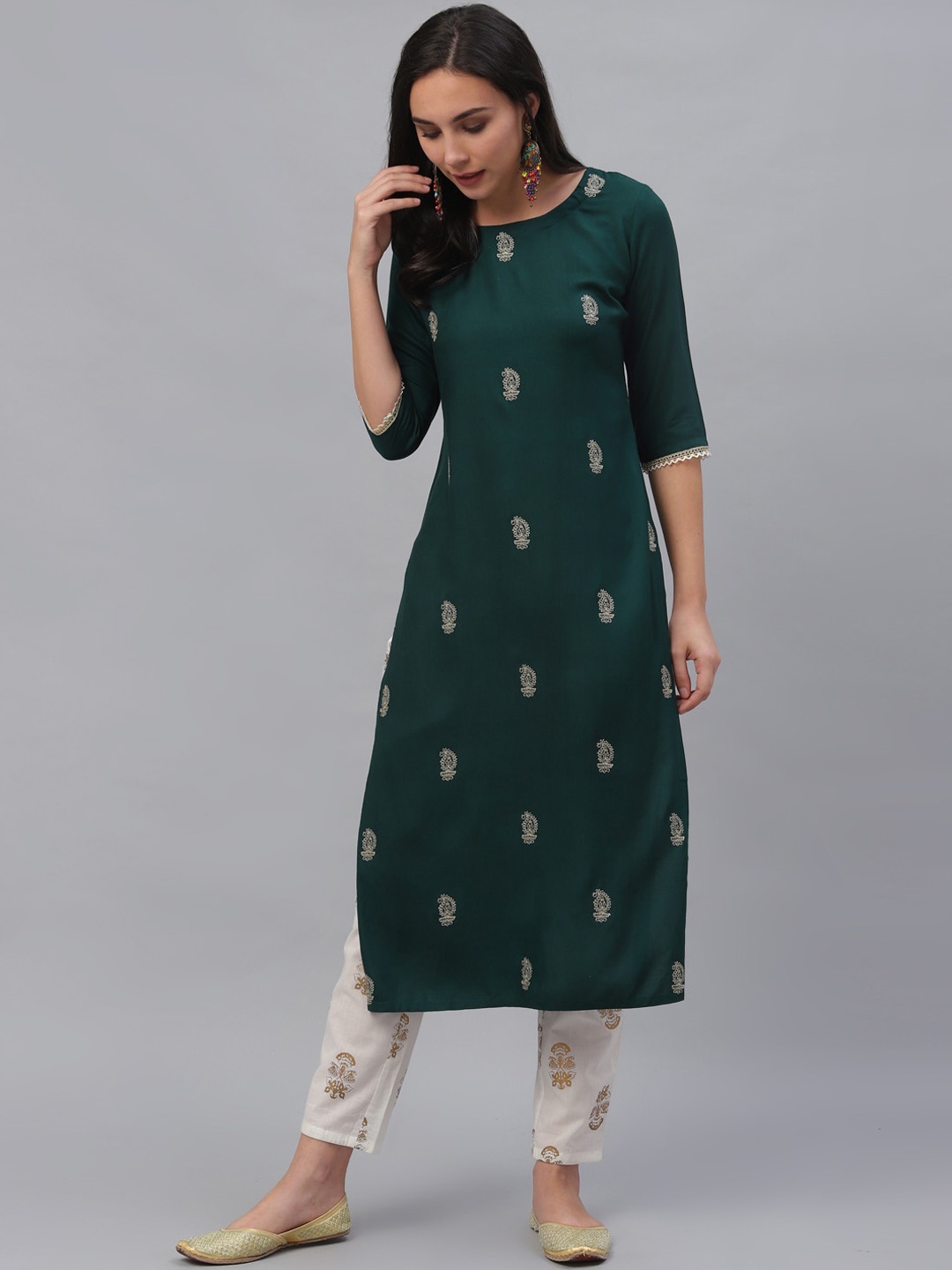 Libas Women Green Embroidered Straight Kurta