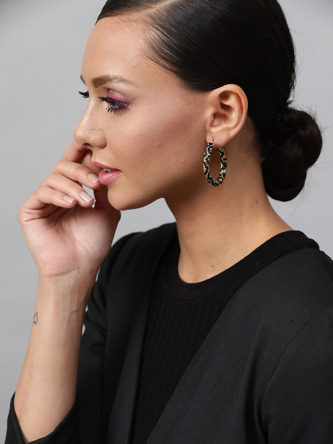 

STREET 9 Black & Gold-Toned Circular Hoop Earrings