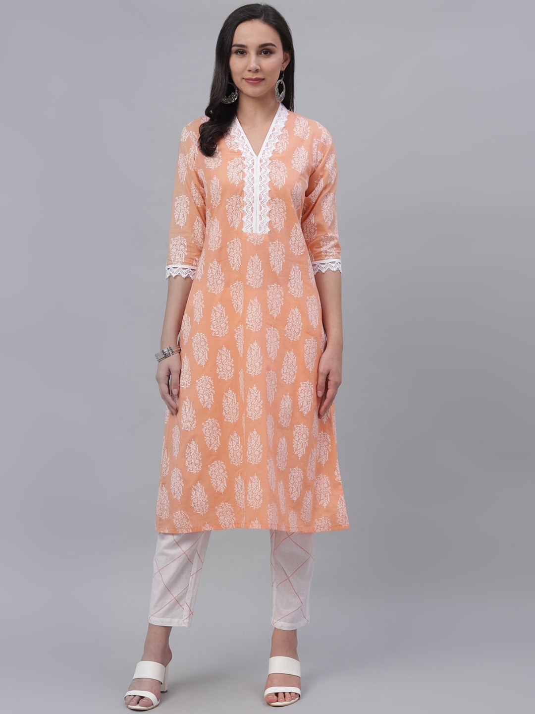 

Gerua By Libas Women Peach-Coloured Off-White Printed Kurta with Trousers