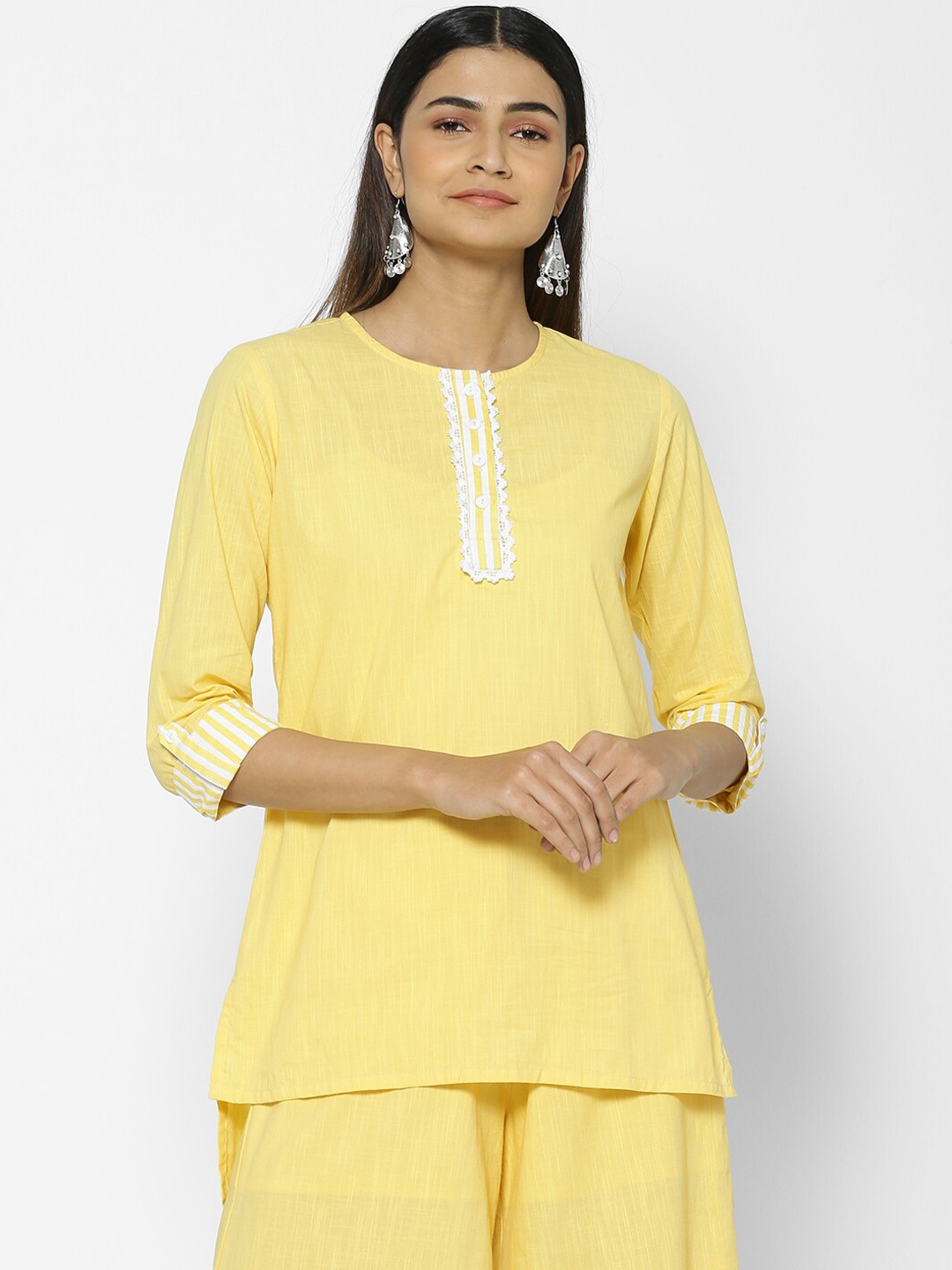

Saaki Women Yellow Solid Tunic