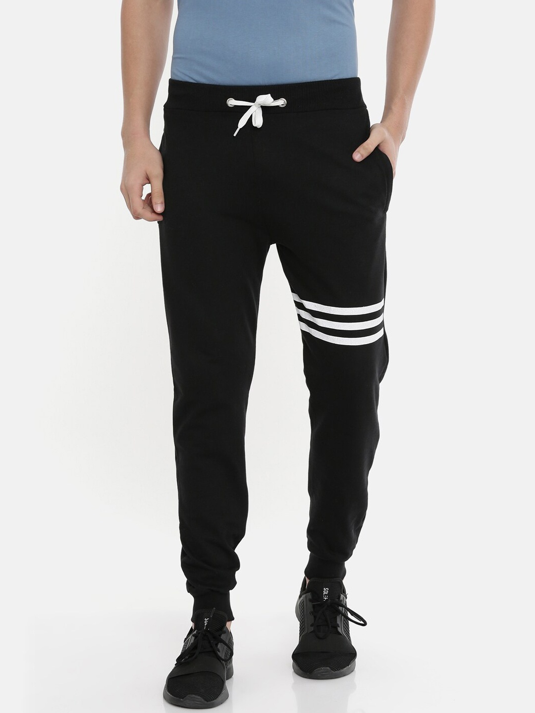 

Bushirt Men Black Solid Slim-Fit Joggers
