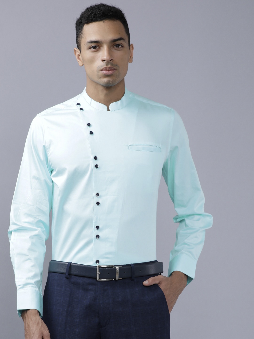 

HIGHLANDER Men Blue Slim Fit Solid Casual Shirt