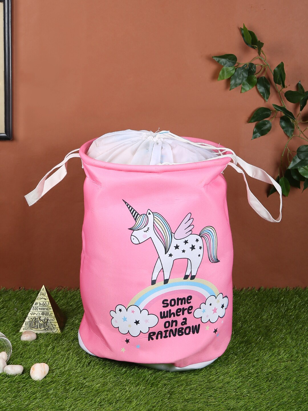 

Cortina Unisex Pink & White Printed Laundry Bag