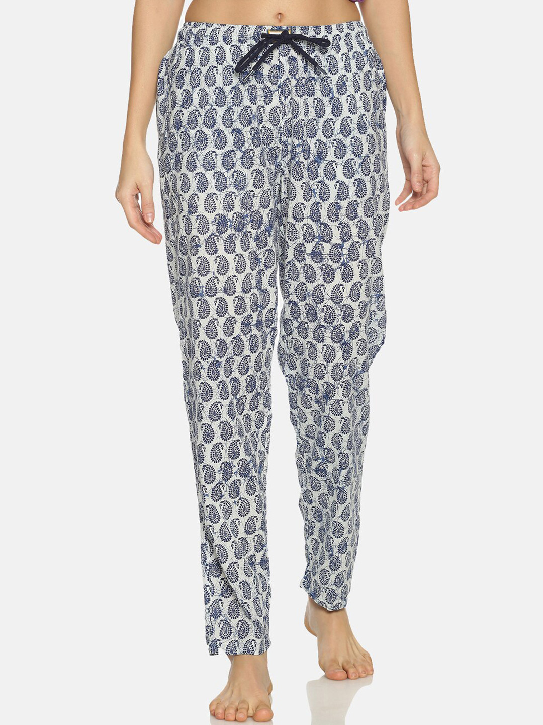 

Bene Kleed Women Blue & White Printed Anti Bacterial Lounge Pants