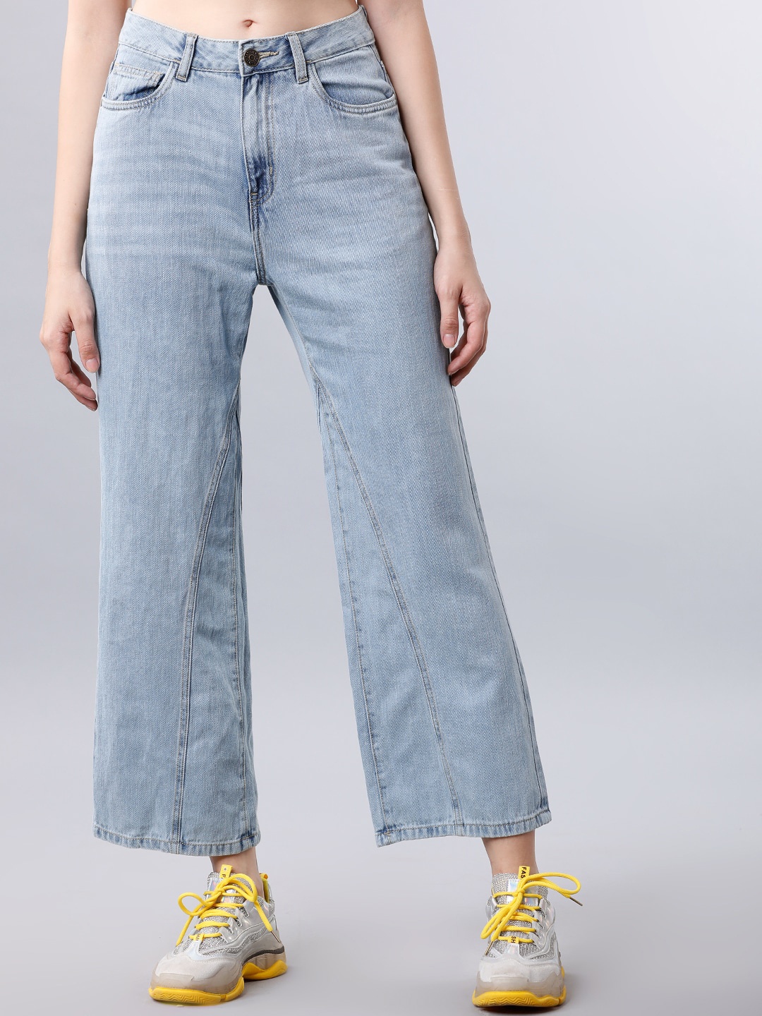 

Tokyo Talkies Women Blue Flared High-Rise Clean Look Jeans