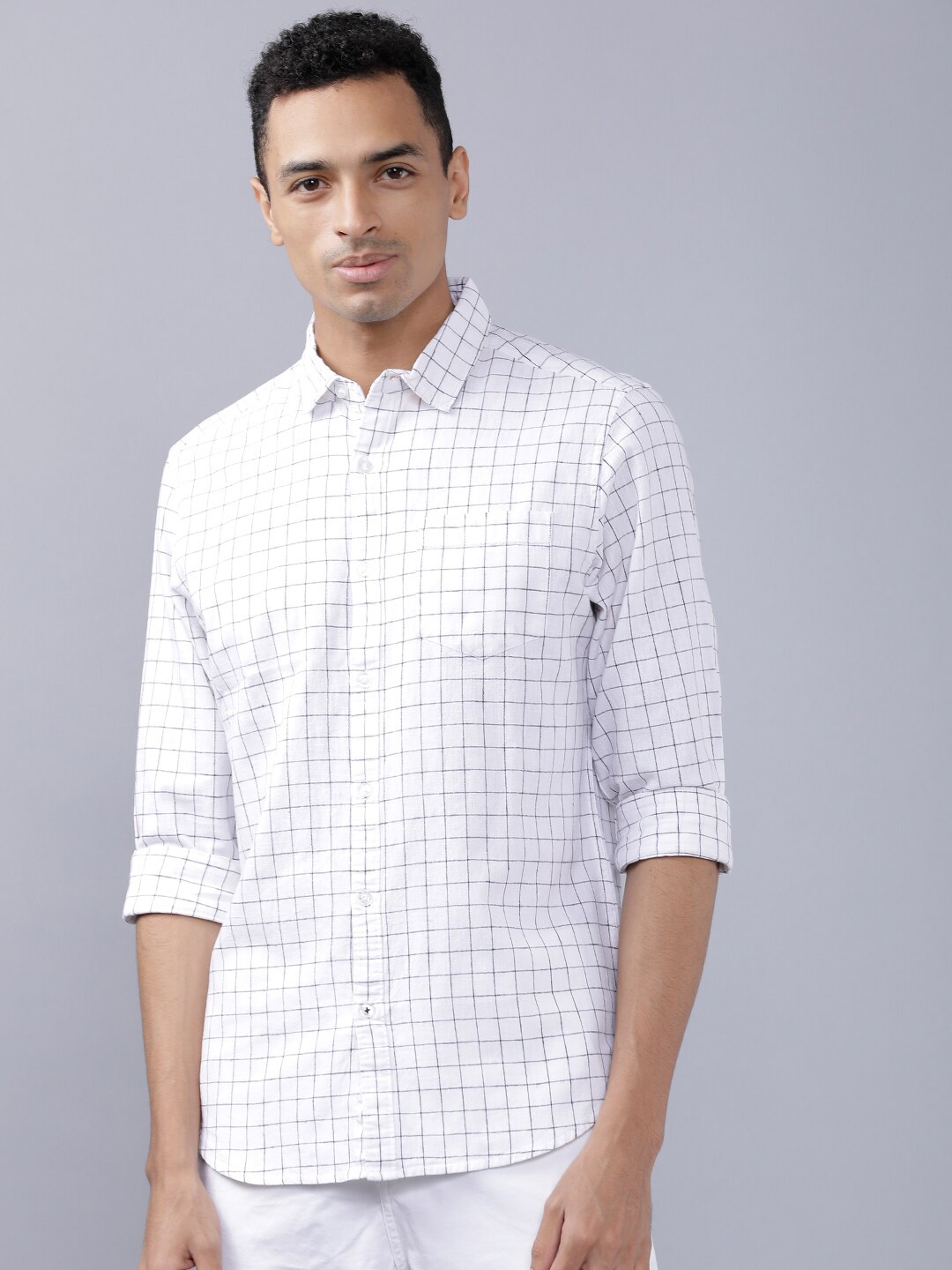 HIGHLANDER Men White & Black Slim Fit Checked Cotton Linen Casual Shirt