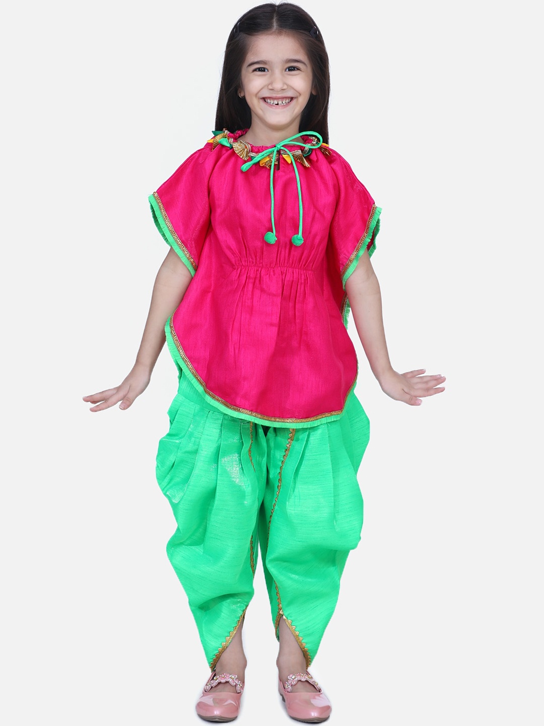 

BownBee Girls Pink & Green Solid Kurta with Dhoti Pants