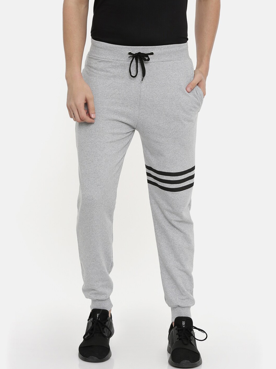

Bushirt Men Grey Solid Slim-Fit Joggers