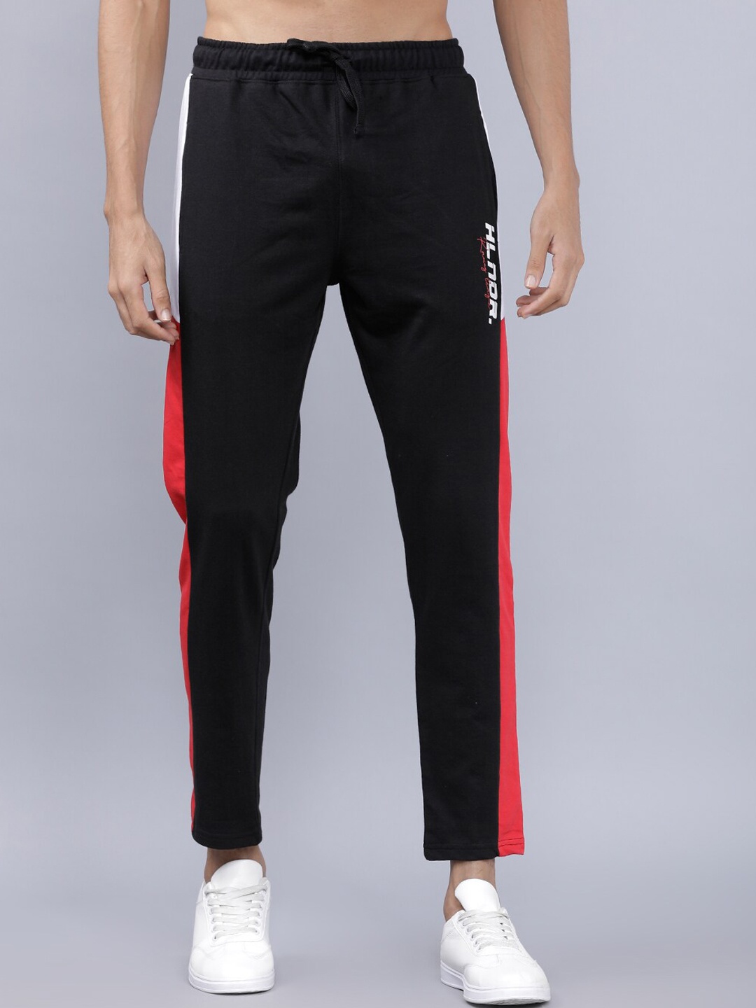 

HIGHLANDER Men Black & White Colourblocked Slim-Fit Track Pants