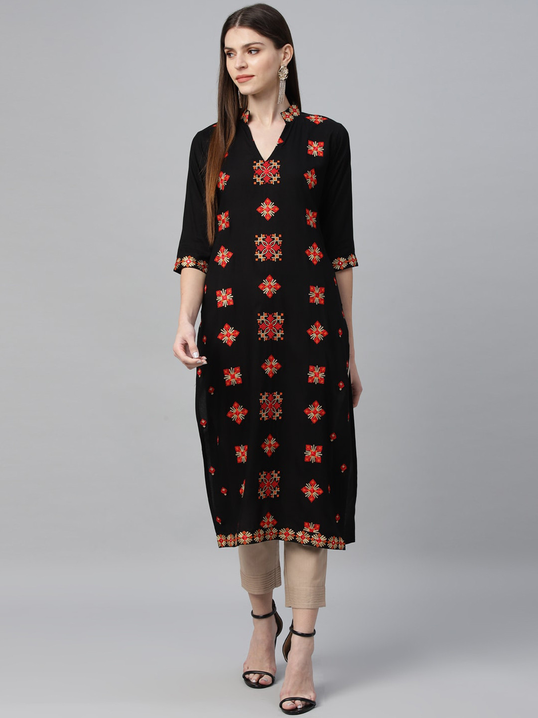 

Libas Women Black Embroidered Kurta