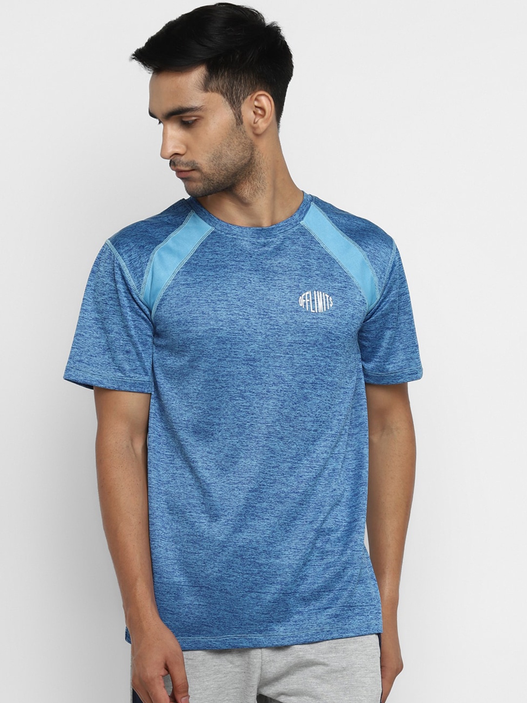 

OFF LIMITS Men Blue Solid Round Neck T-shirt
