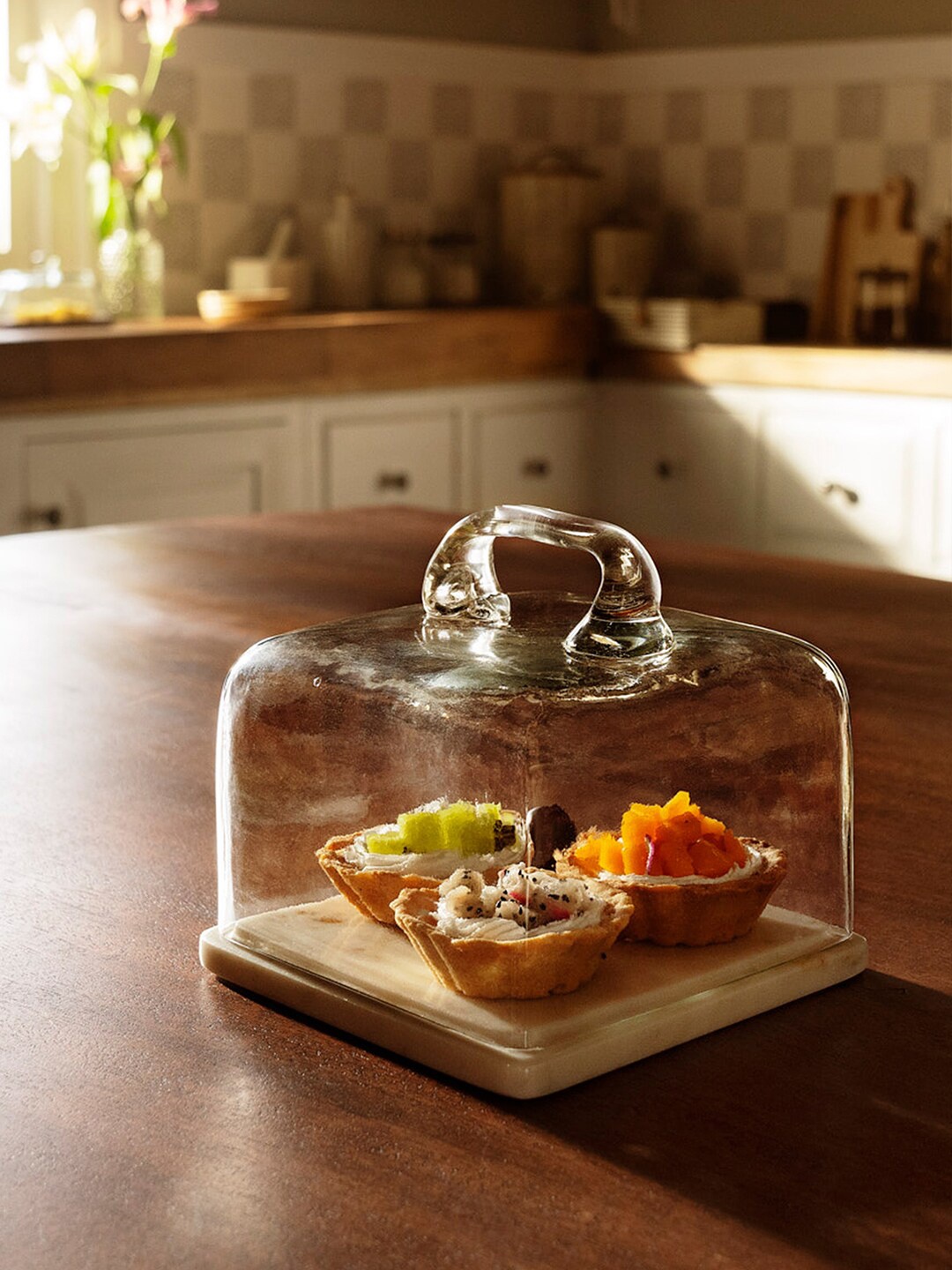 

ellementry White & Transparent Glass Cloche With Marble Base Square