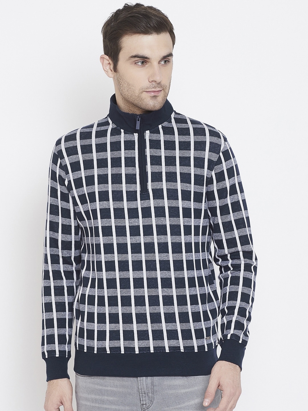 

Crimsoune Club Men Navy Blue & White Checked Sweatshirt