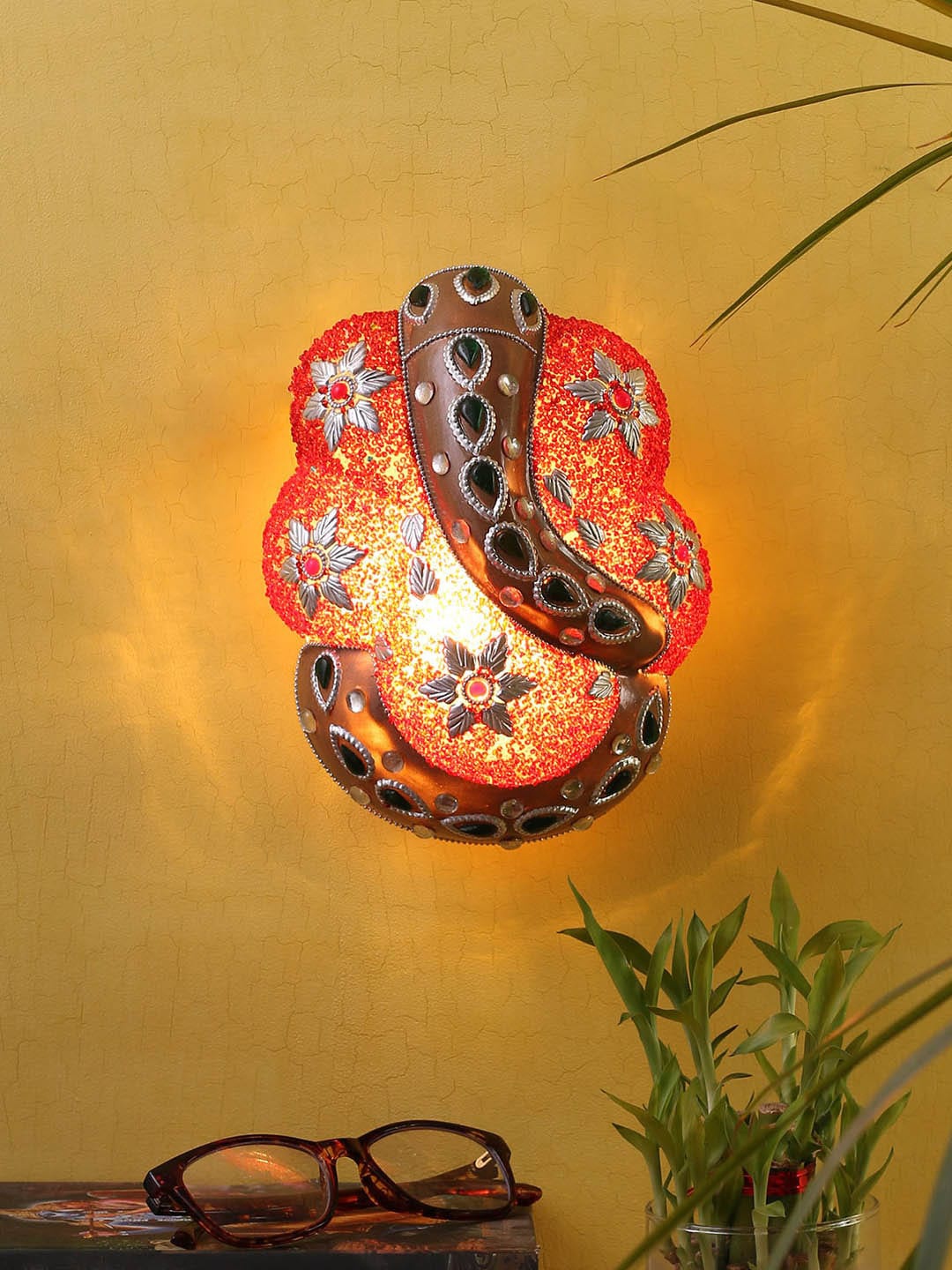 

Devansh Red & White Ganesh Ji Traditional Flash Mount Light