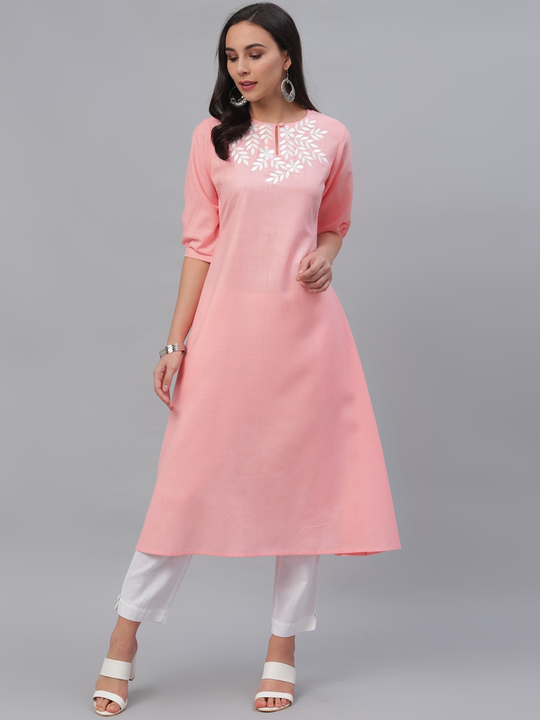 

GERUA Women Pink Floral Yoke Design Panelled Pure Cotton Kurta with Trousers