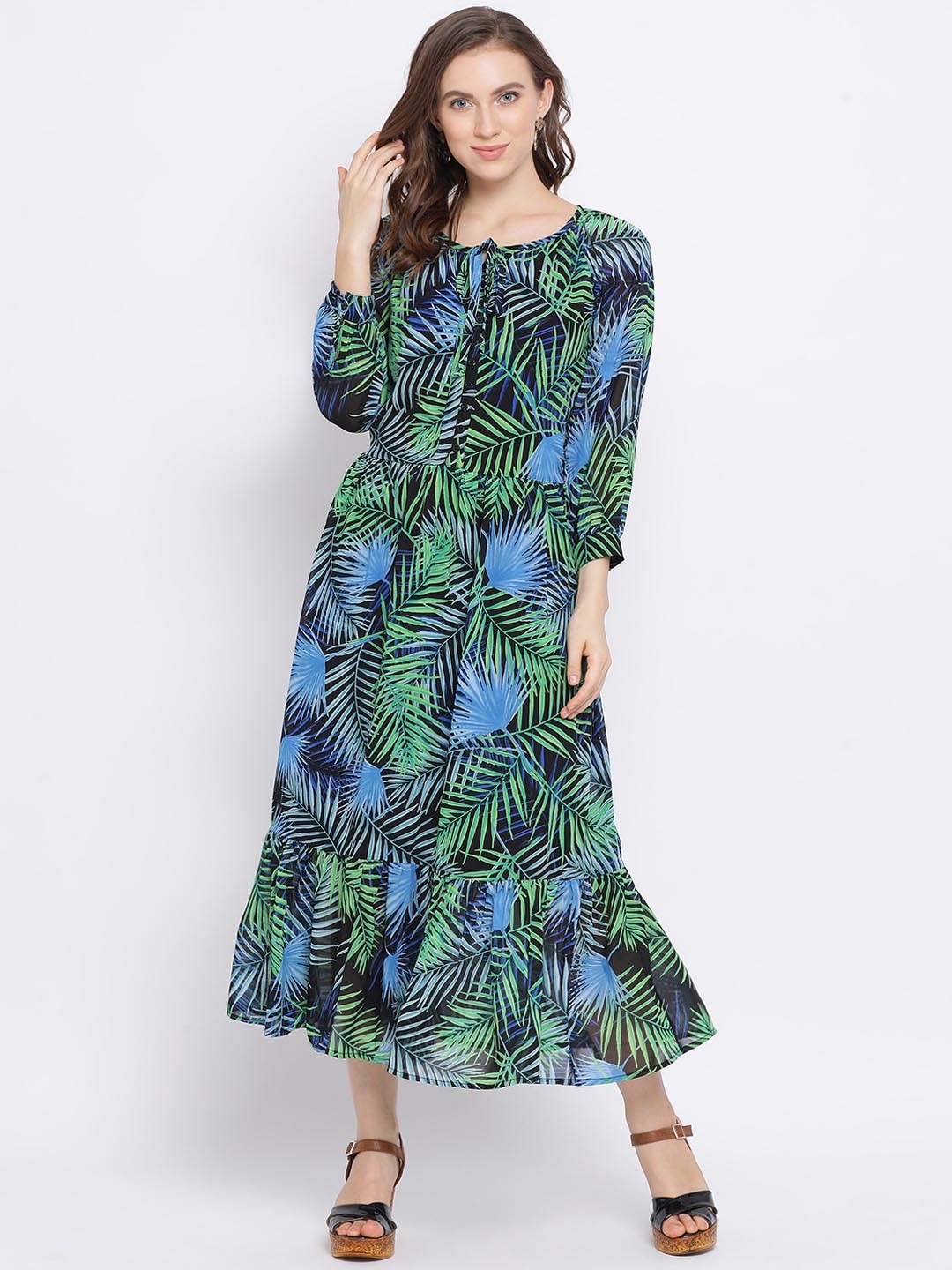 

Oxolloxo Women Green Printed Fit and Flare Dress