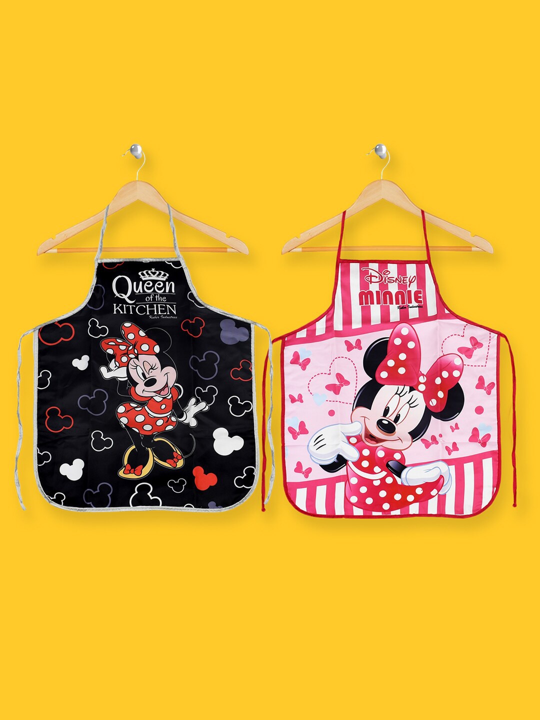 

Kuber Industries Set of 2 Printed 200TC Silk Aprons, Black