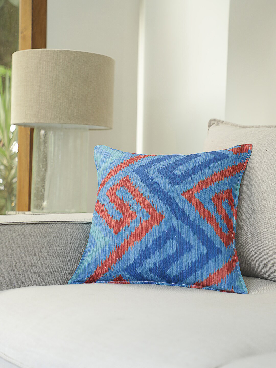 

BLUE BOAT Blue & Red Single Abstract Square Cushion Covers