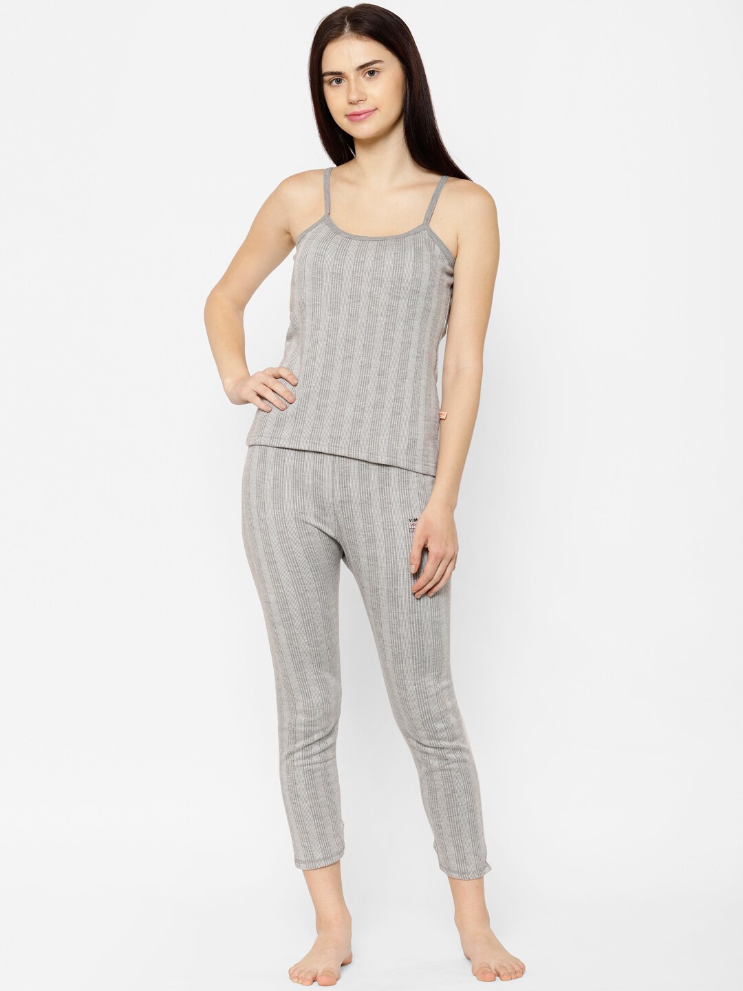 

VIMAL JONNEY Women Grey Striped Thermal Set