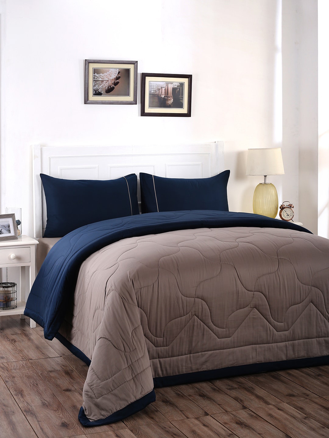 

MASPAR Navy Blue & Taupe Solid AC Room 233 GSM Double Bed Quilt