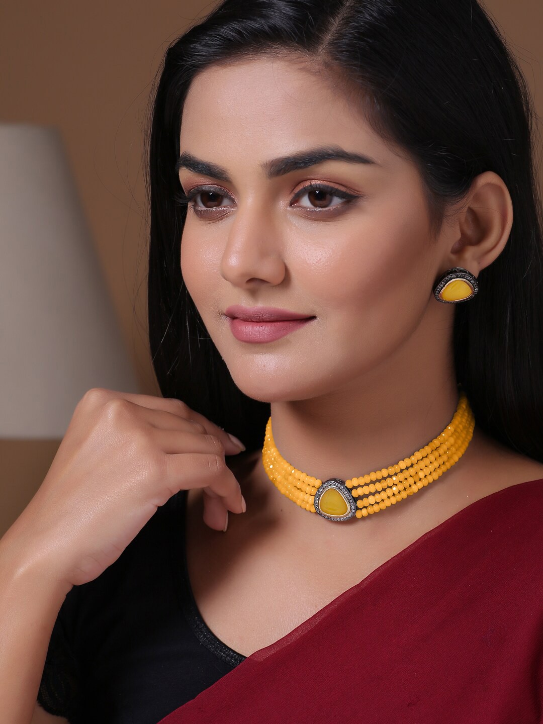 

Shoshaa Mustard Onyx Jewellery Set