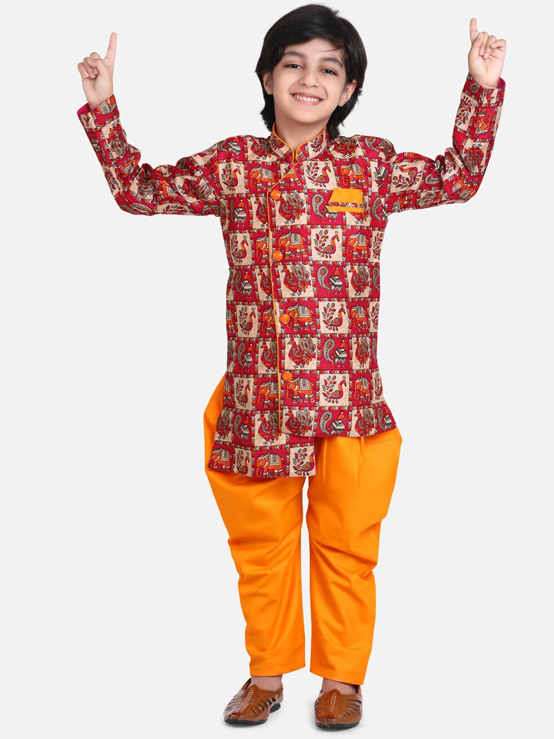 

BownBee Boys Orange & Red Printed Sherwani Set