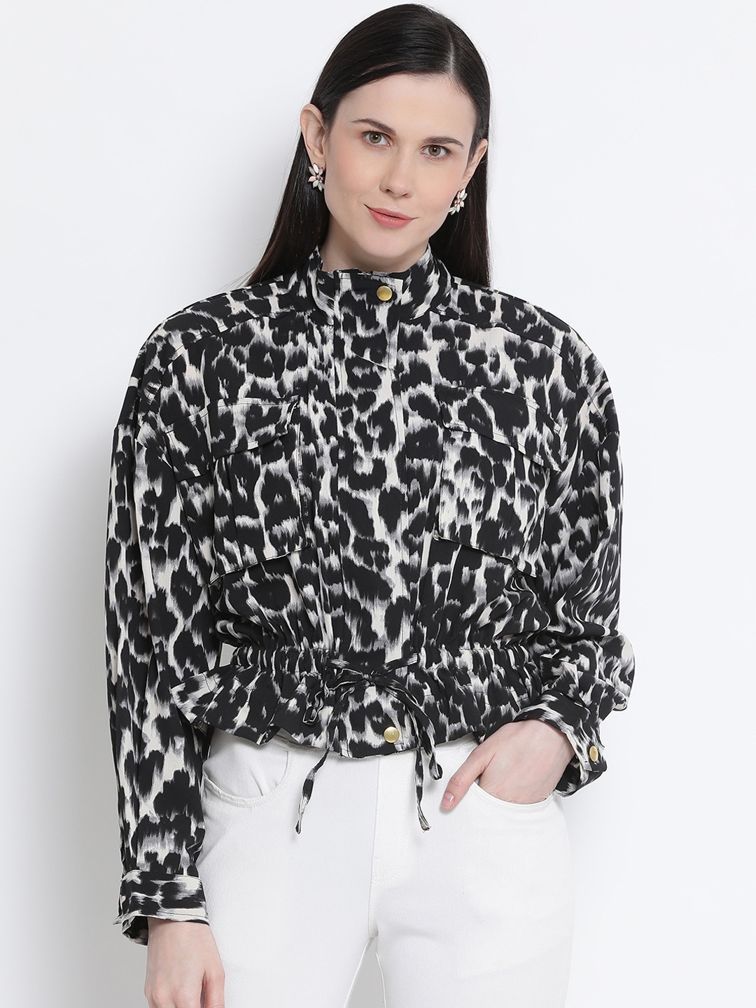 

Oxolloxo Women Black Animal Printed Tailored Jacket