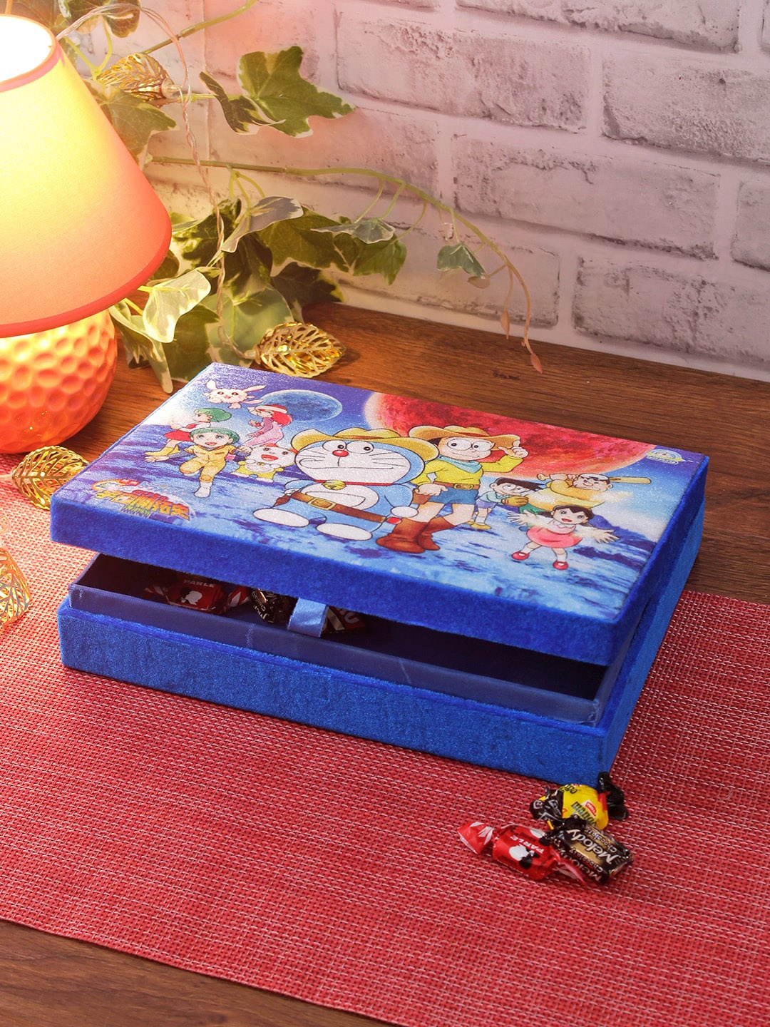 

Aapno Rajasthan Blue & Red Printed Wooden Multipurpose Box