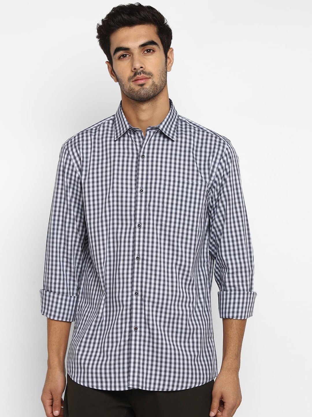 

METTLE Men Grey & White Regular Fit Checked Casual Shirt