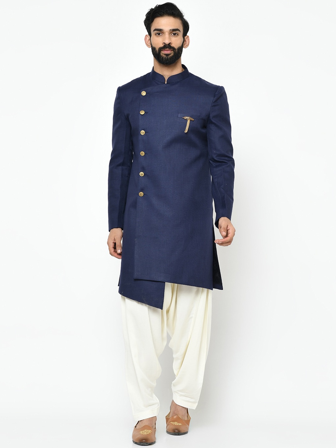 

KISAH Men Navy Blue & White Solid Indowestern Sherwani Set