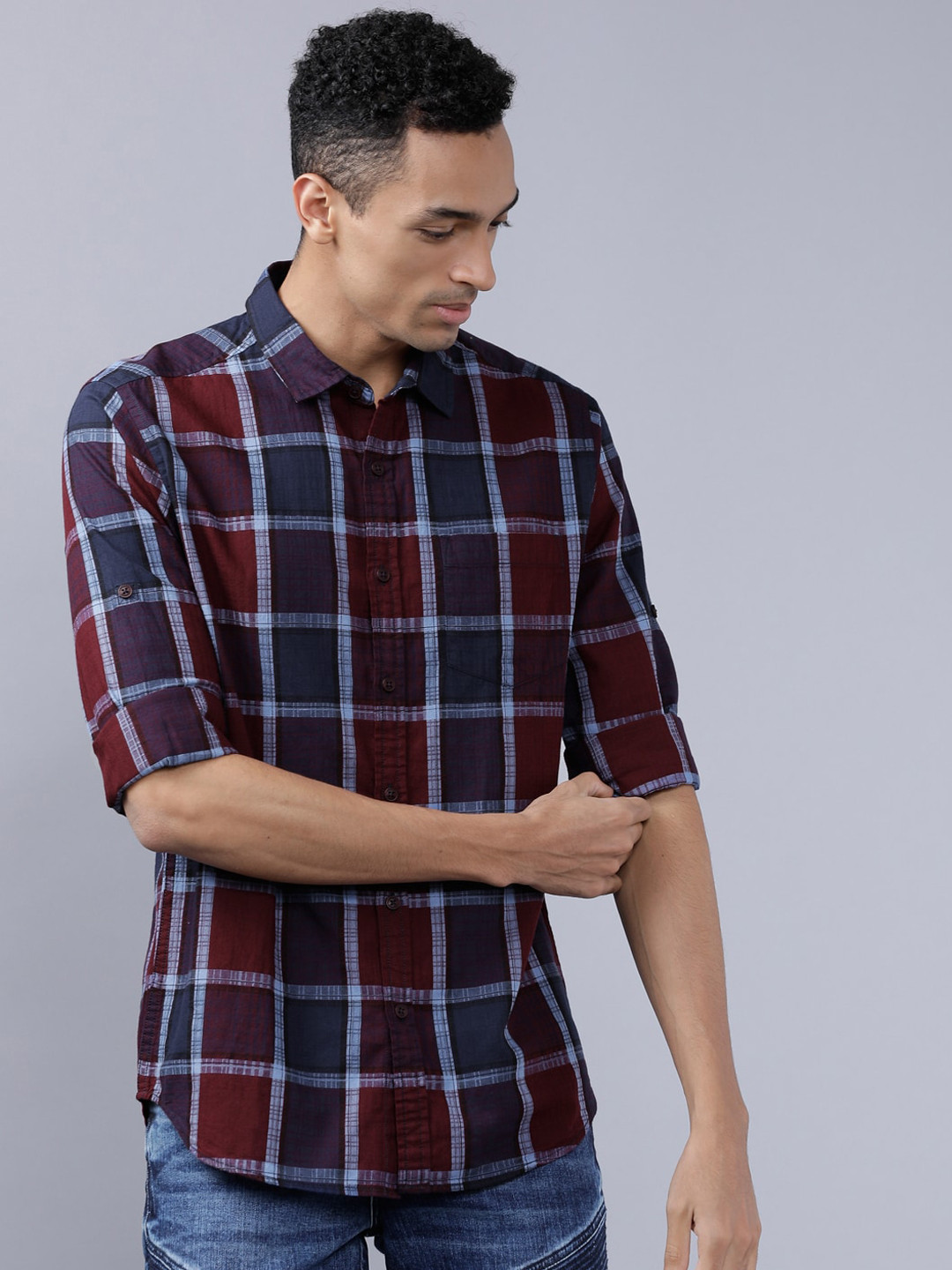 

LOCOMOTIVE Men Maroon & Blue Slim Fit Checked Casual Shirt