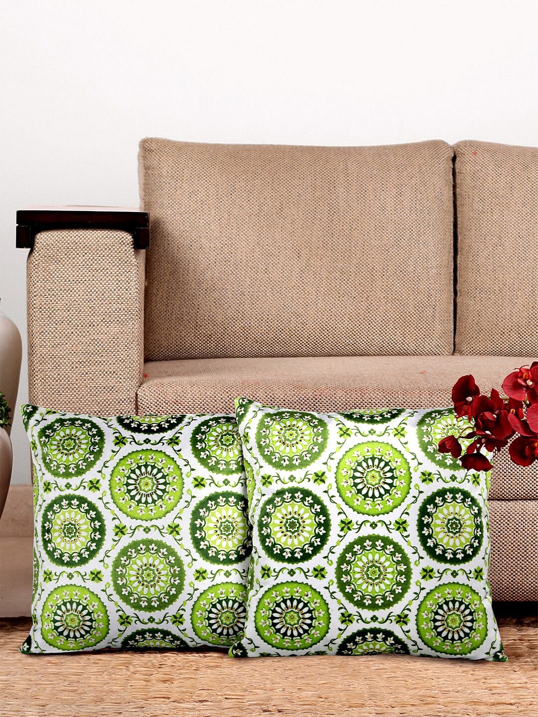 

NISRAG HOME Green & White Set of 2 Ethnic Motifs Square Cushion Covers