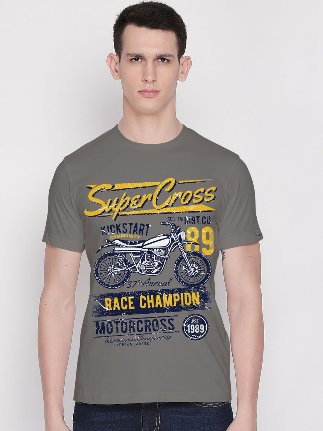 

THREADCURRY Men Grey Printed Round Neck T-shirt