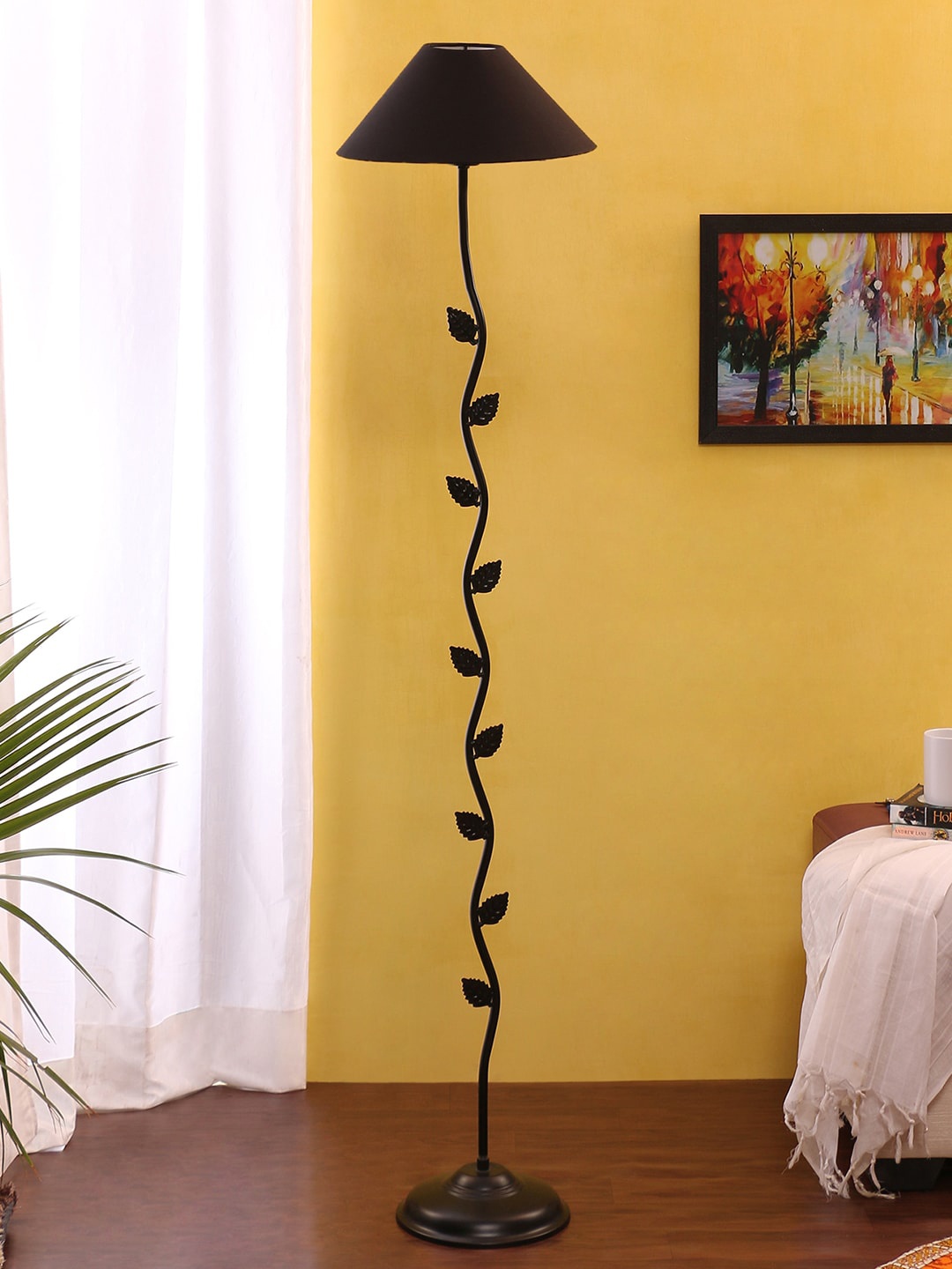 Devansh Black Solid Flat Leaf Shaped Club Lamp