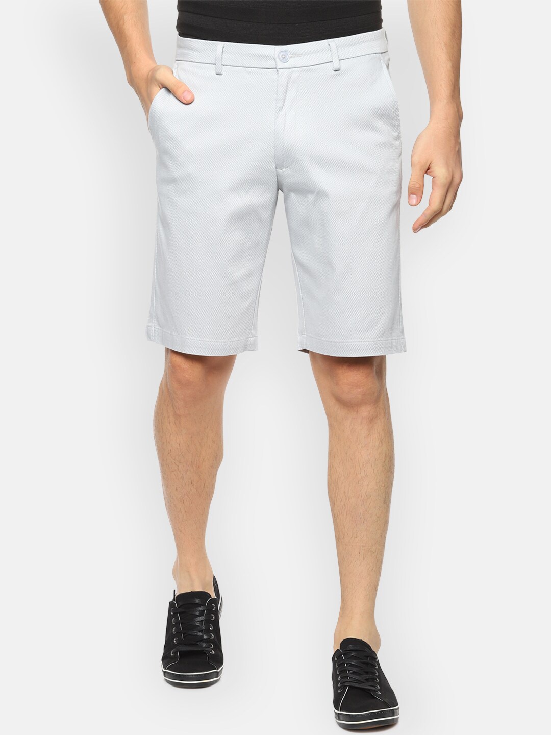 

V Dot Men Grey Self Design Slim Fit Regular Shorts
