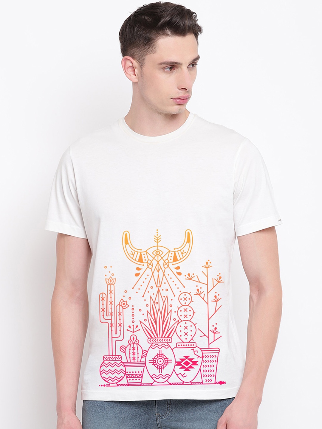 

THREADCURRY Men White Printed Round Neck T-shirt