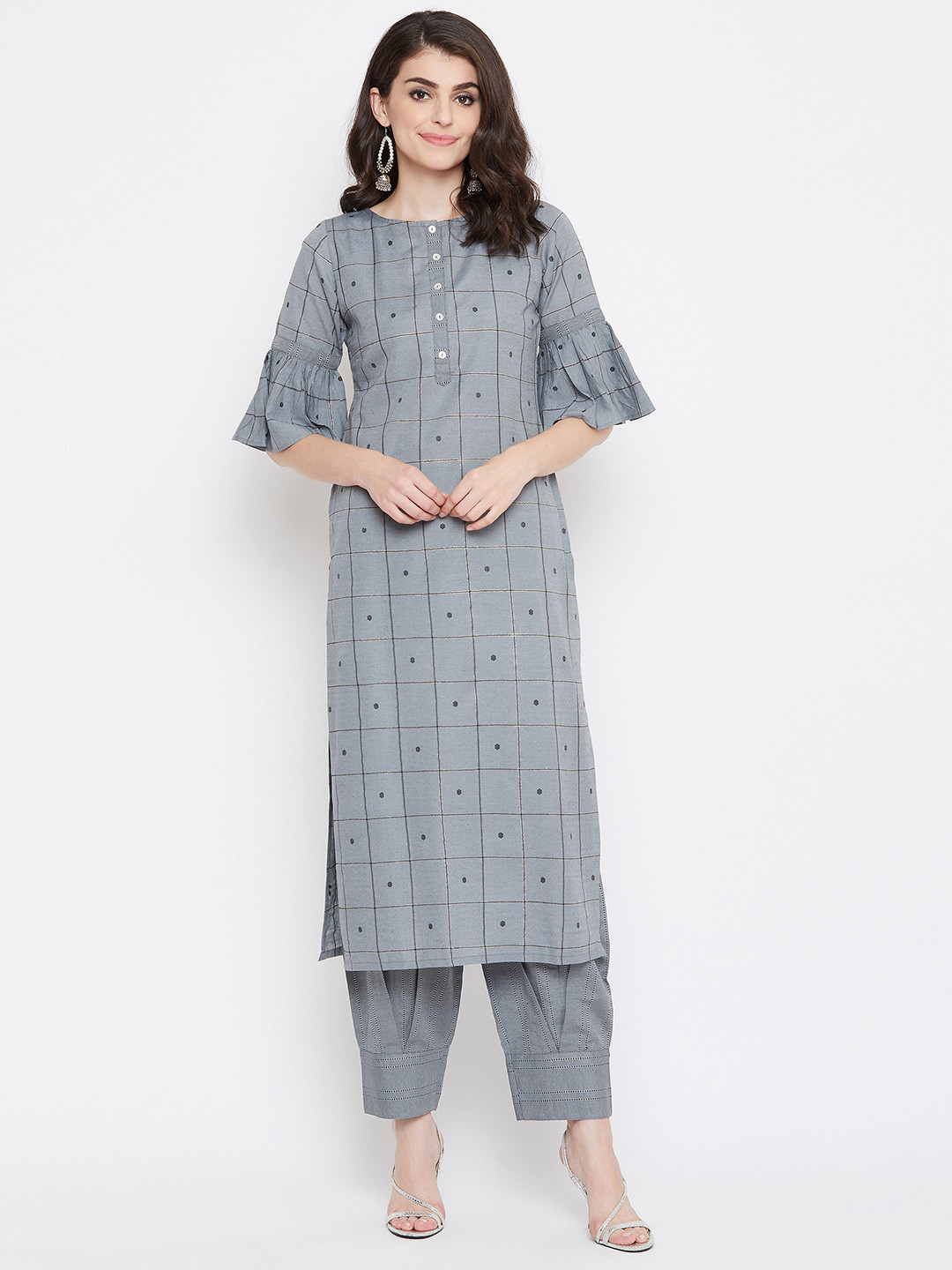 

Tulsattva Women Grey Printed Kurta with Trousers