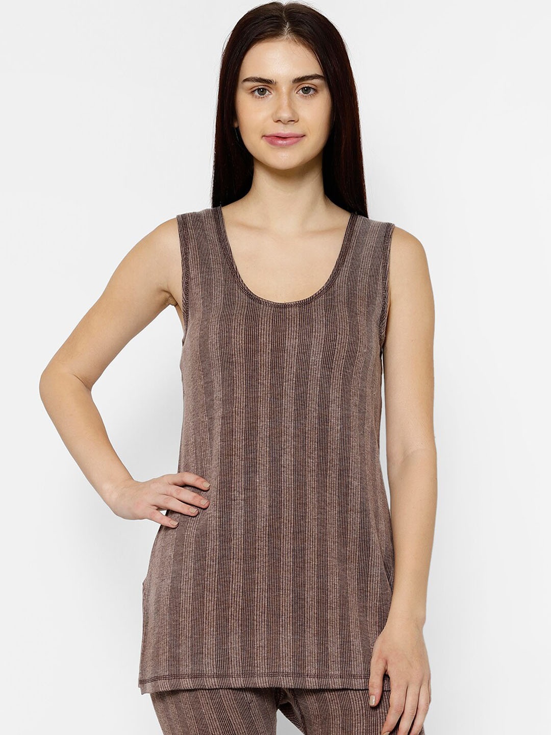 

VIMAL JONNEY Women Brown Striped Thermal Top