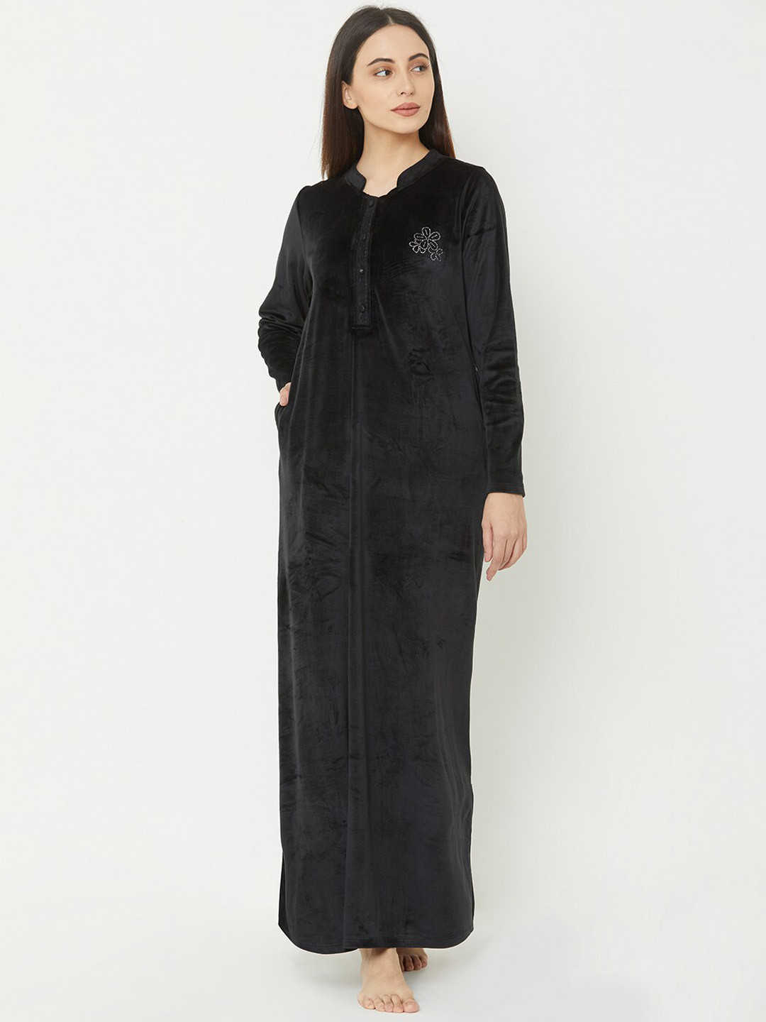 

Sweet Dreams Black Solid Nightdress
